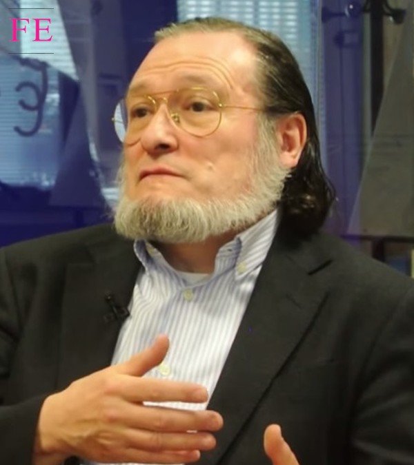 Retrato de Santiago Niño Becerra, economista que pronostica la jubilación a los 70 años en España